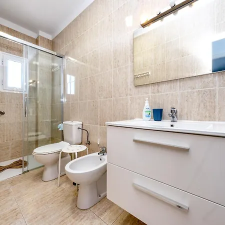 Prázdninový dům Casa Rame - Beachfront, Amazing Seaview And Air-con By Lanzarote Puerto del Carmen (Lanzarote)